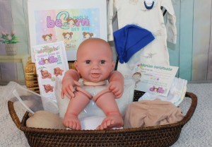 Abigail-awake-Vidal-peekaboo-20inch-1-4-limb-001