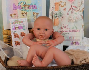Abigail-awake-Vidal-peekaboo-20inch-full-limb-002