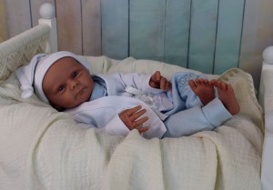 Serena-Freitas-Awake-boy-15inc-csdp-003